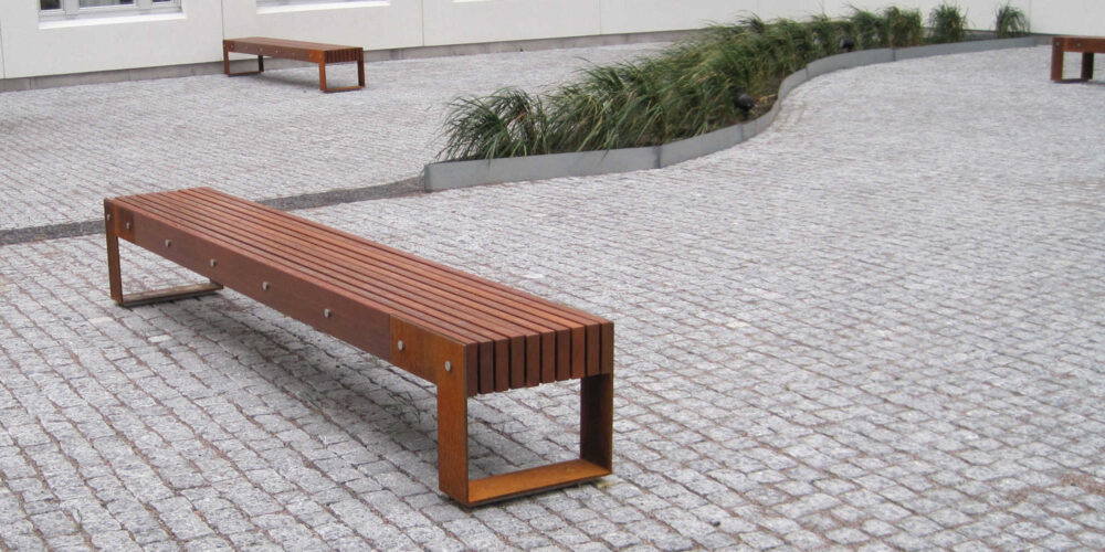 Banco IDEAS L-T para parques y espacios públicos