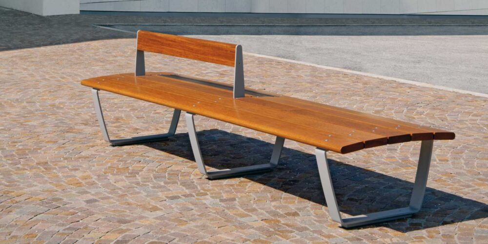 Asiento y mesa NUVOLA para parques y espacios públicos