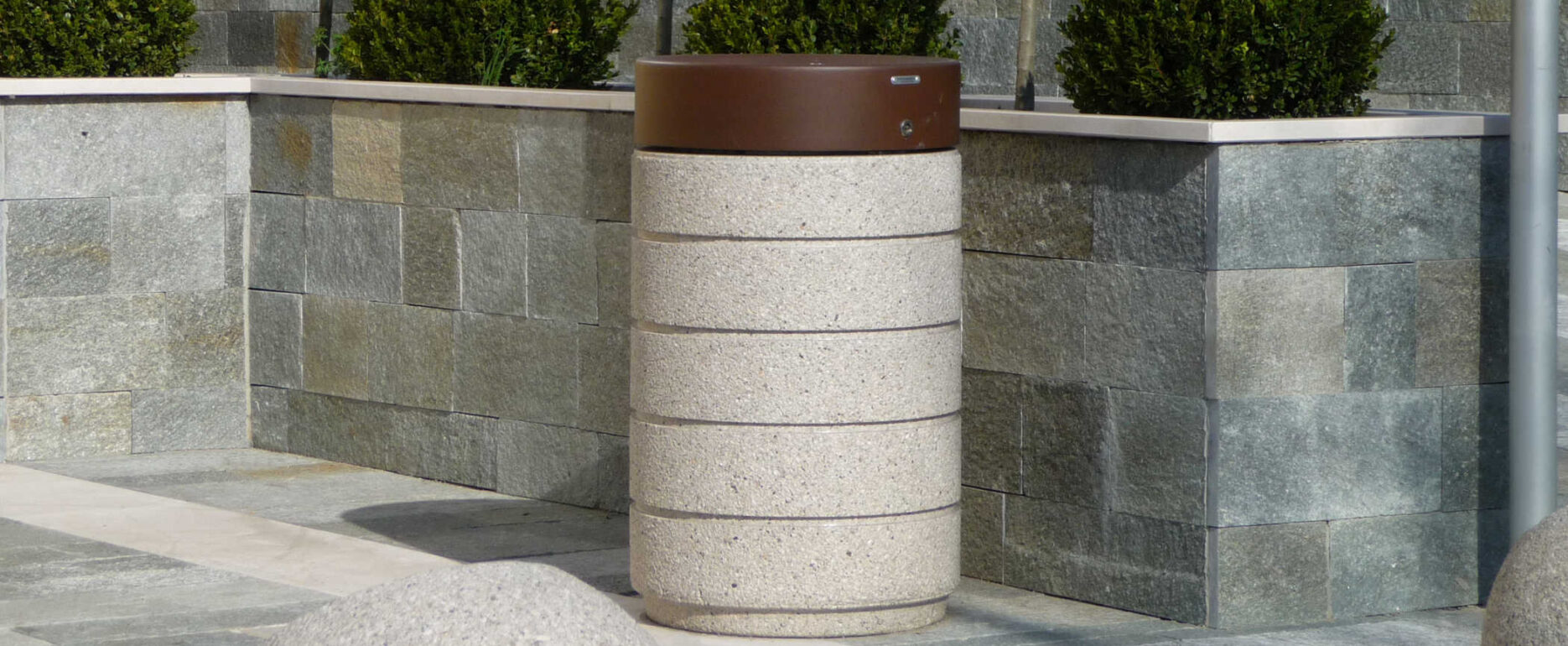 Papelera RUBINO para parques y espacios públicos