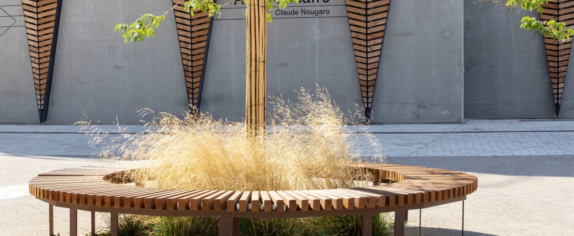 Asientos y jardineras COBRA para parques y espacios públicos