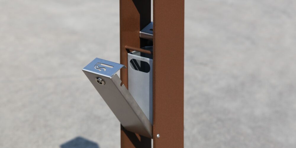 Cenicero de exterior MÒ para parques y espacios públicos