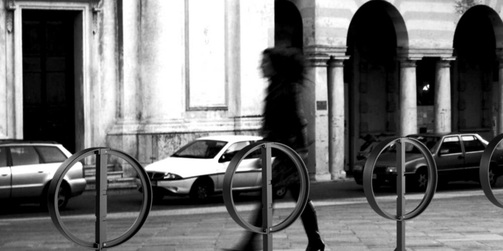 Aparcabicicletas CYCLUS para parques y espacios públicos