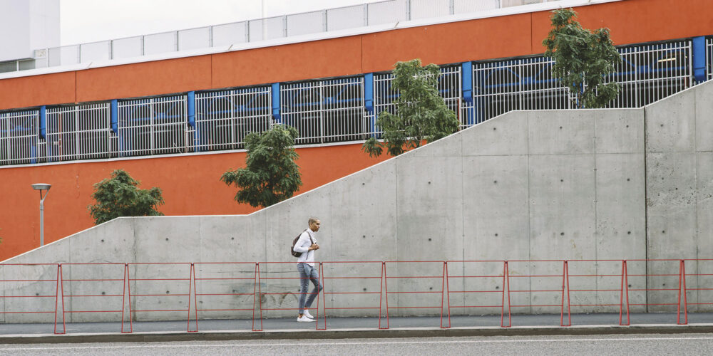 Barrera peatonal BAND para parques y espacios públicos