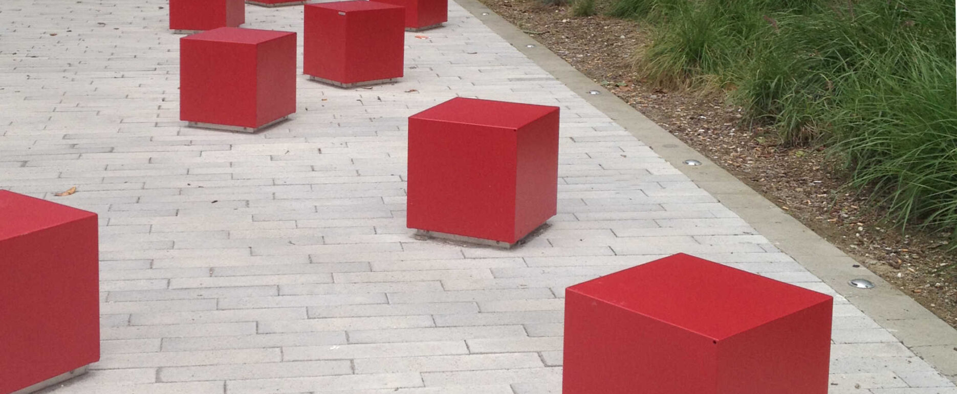 Disuasor CUBE para parques y espacios públicos