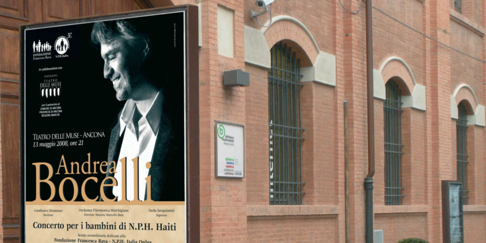 Expositor TARGA para parques y espacios públicos