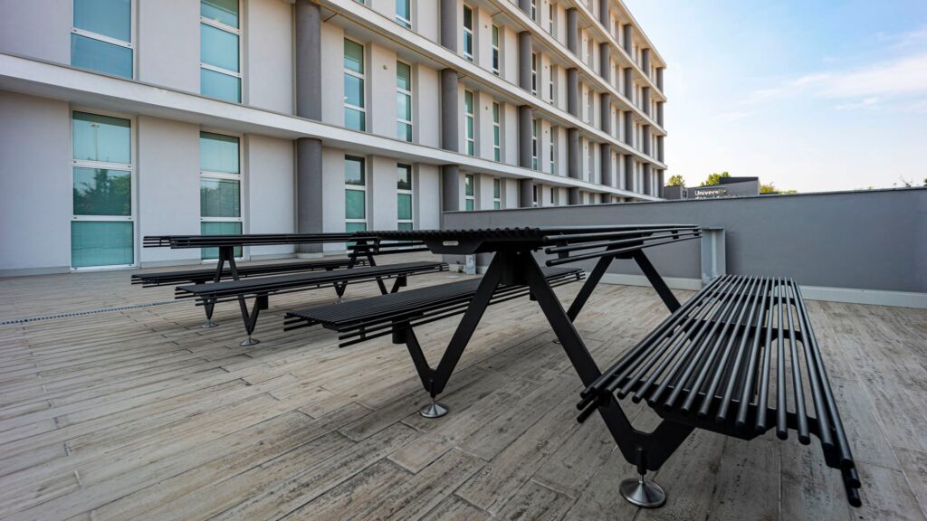 Detalle de mobiliario urbano modular colección AIR-A para espacios públicos, Disset Urban