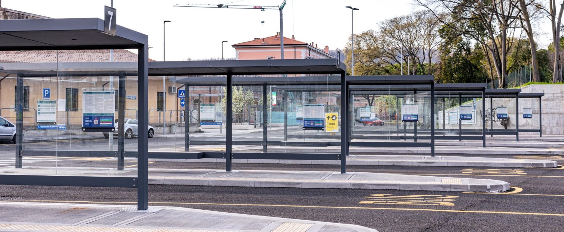 Parada urbana minimalista moderna, MarquesinaHUT DissetUrban