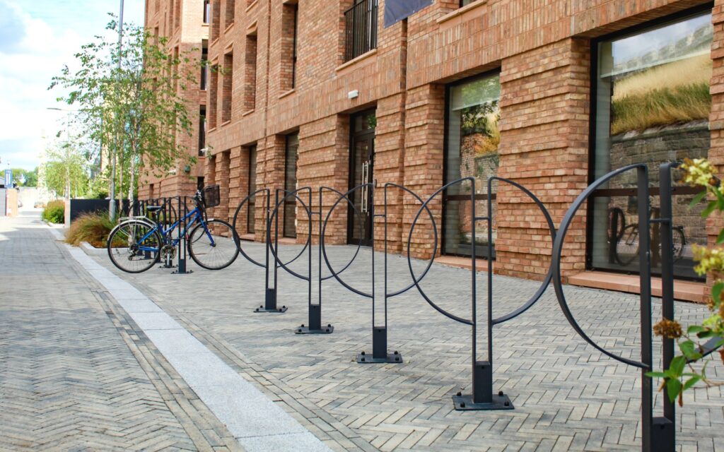 Aparcabicis CAFÈ para movilidad sostenible Disset Urban
